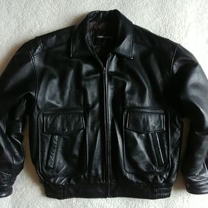 Mens black leather Pierre Cardin jacket Large